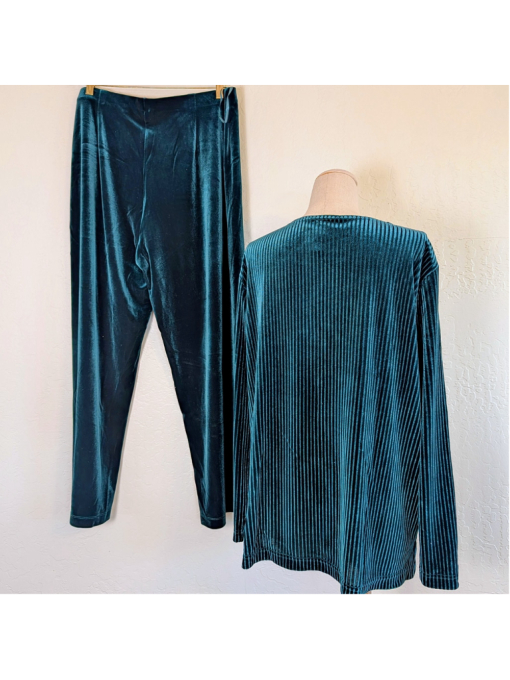 Draper’s & Damon’s Petite XL Teal Velour Lounge Set 2PC Ribbed Top Wide Leg Pant - Picture 6 of 8